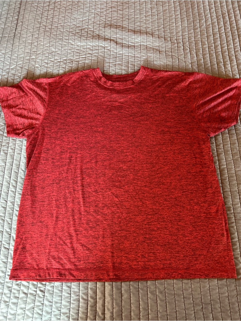C.E. Schmidt Workwear men’s Red Heather Crewneck Short Sleeve Tee
